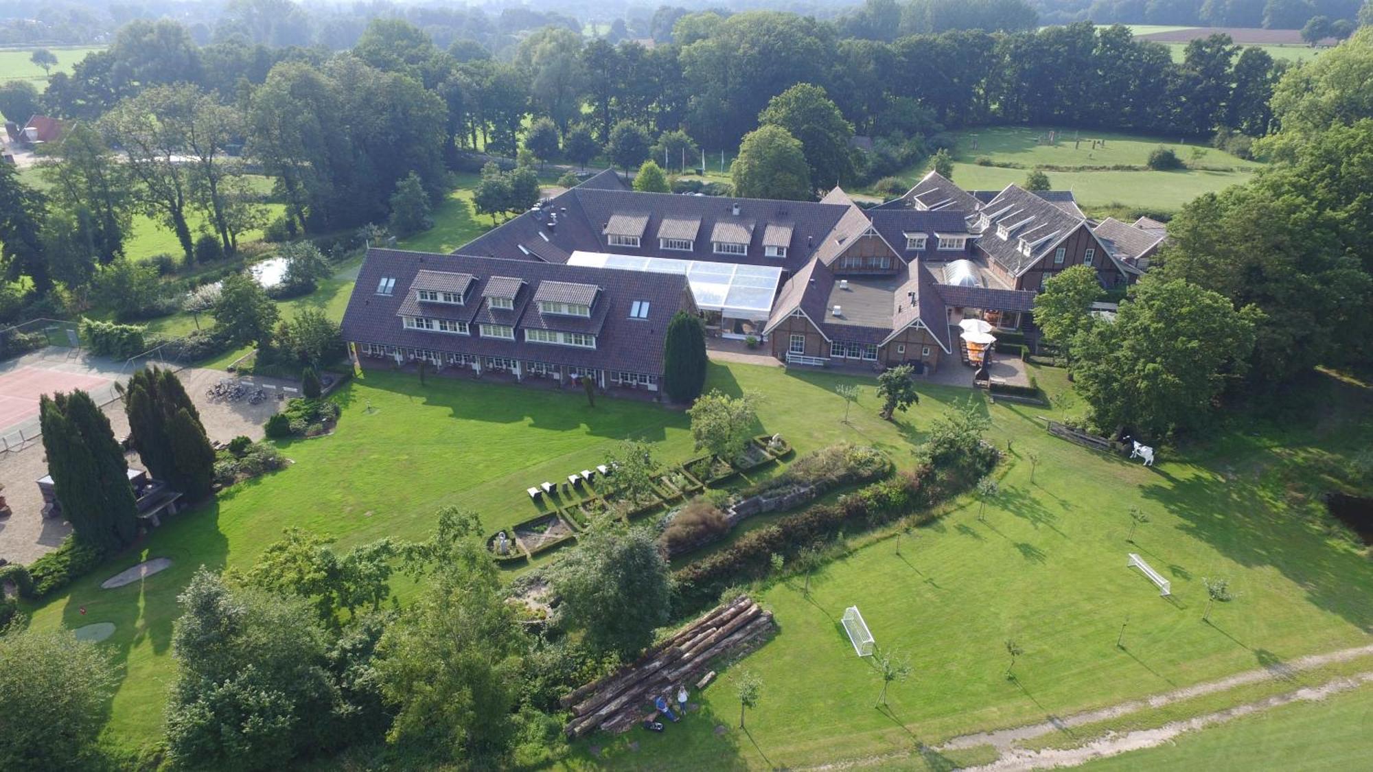 Landhuishotel De Bloemenbeek De Lutte Exterior photo